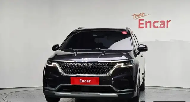 KIA CARNIVAL NOBLES 2023