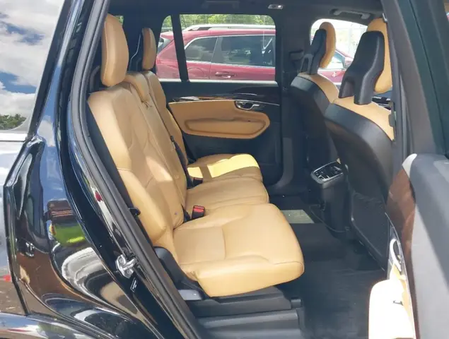 VOLVO XC90 T6 MOMENTUM 2016