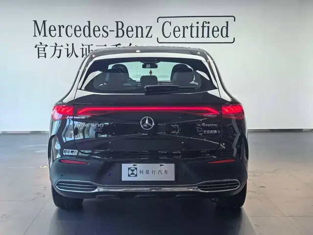 MERCEDES-BENZ EQE 500 2025