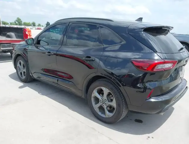 FORD ESCAPE ST-LINE 2023