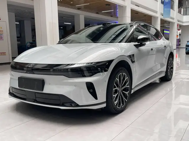 ZEEKR 007 GT 2025