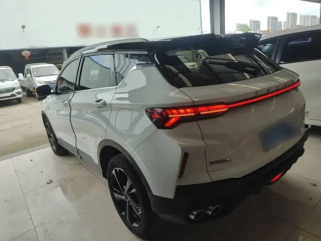 GEELY COOLRAY 2023