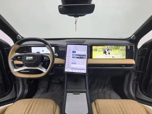 GEELY GALAXY L7 2023