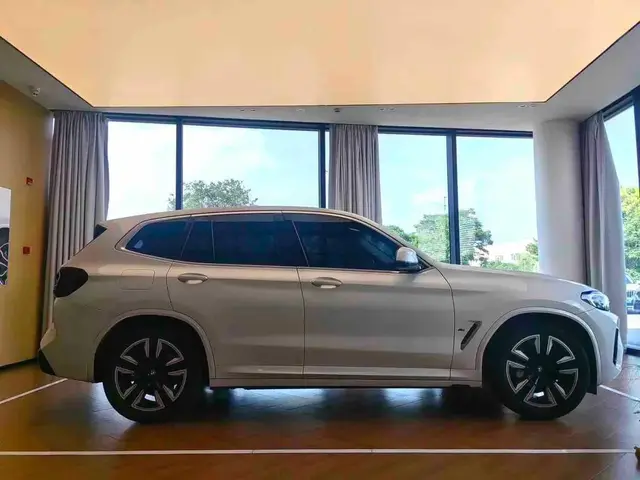 BMW IX3 M SPORT 2023