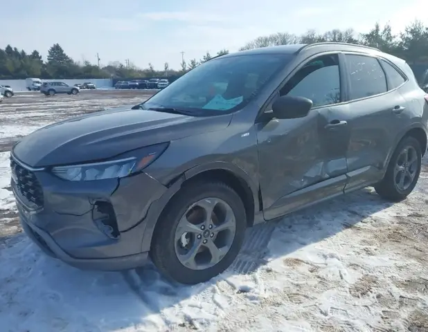 FORD ESCAPE ST-LINE 2024