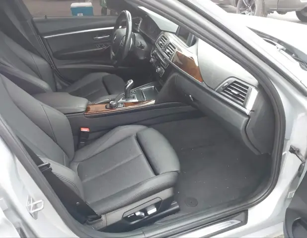BMW 330I 2017