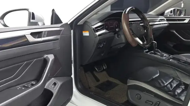 VOLKSWAGEN ATHEON PRESTIGE 2022