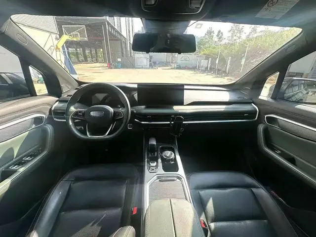GEELY OKAVANGO LUXURY 2022