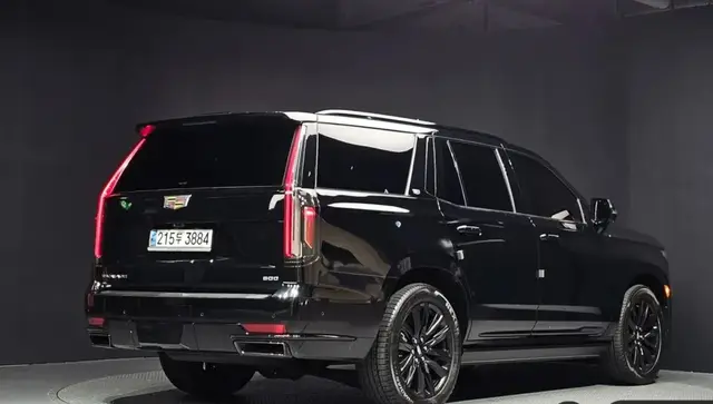 CADILLAC ESCALADE SPORT PLATINUM 2023