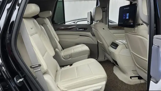 CADILLAC ESCALADE SPORT PLATINUM 2023