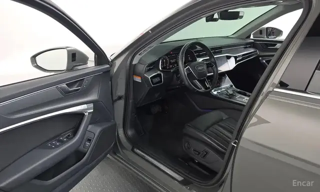 AUDI A6 2022