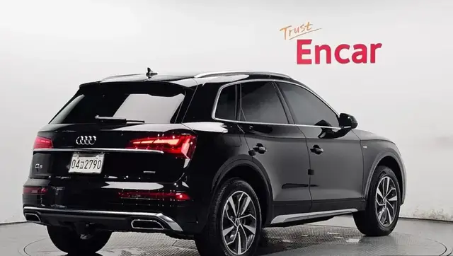 AUDI Q5 2024