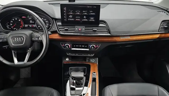 AUDI Q5 2024