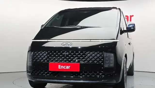 HYUNDAI STARIA LOUNGE 2023