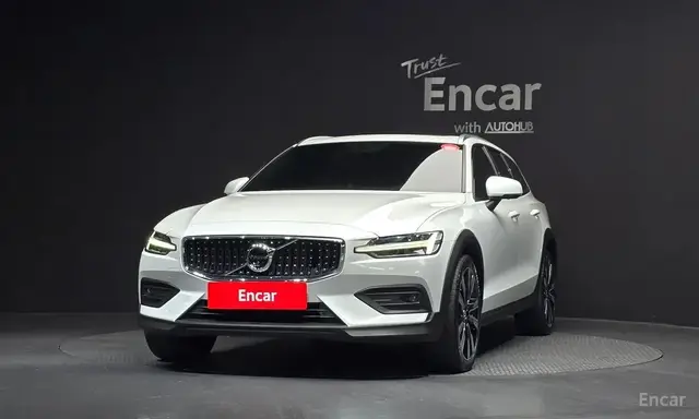 VOLVO V60 2RD GENERATION B5 2021