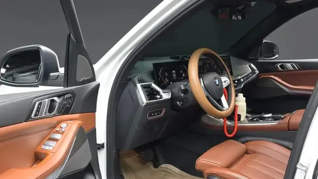 BMW X7 2024