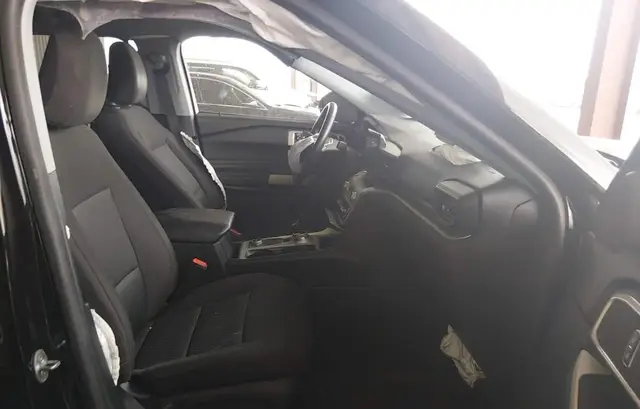 FORD EXPLORER XLT 2022