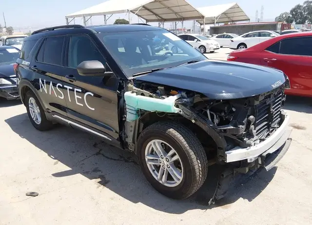 FORD EXPLORER XLT 2023