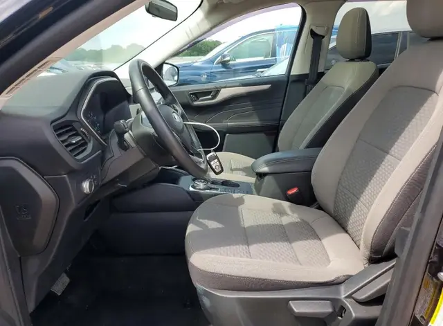 FORD ESCAPE SE 2022