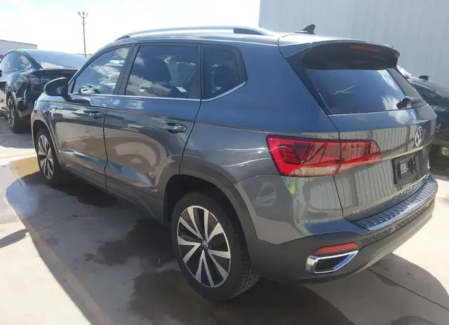 VOLKSWAGEN TAOS SE 2023