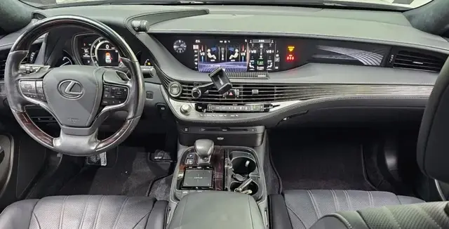 LEXUS LS500 LUXURY 2019
