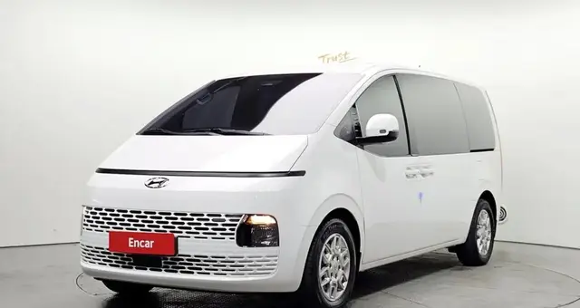 HYUNDAI STARIA MODERN 2023