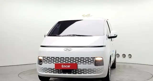 HYUNDAI STARIA MODERN 2023