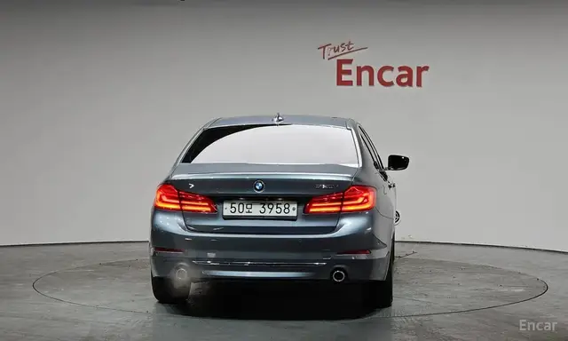 BMW 5 SERIES LUXURY 2018