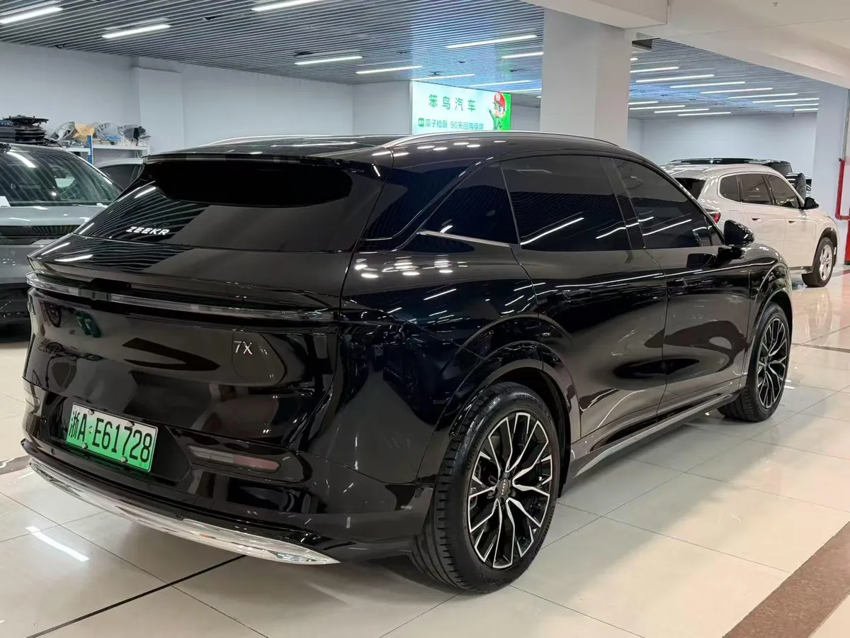 ZEEKR 7X LONG-RANGE 4WD INTELLIGENT 2025