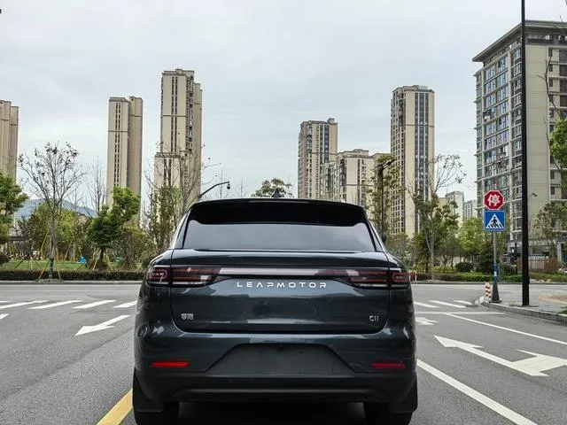 LEAPMOTOR C11 VERSION C11 PURE ELECTRIC VERSION 2025