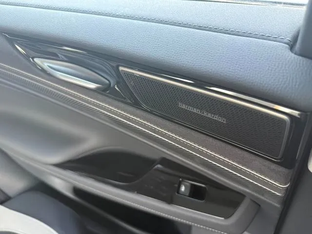 VOLKSWAGEN ID 2024