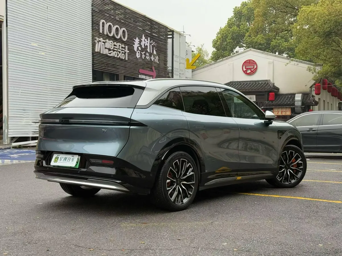 ZEEKR 7X 100KWH LONG-RANGE FOUR-WHEEL 2024