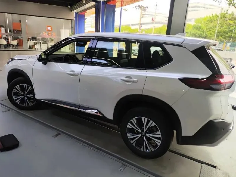 NISSAN X TRAIL VC 300 2021