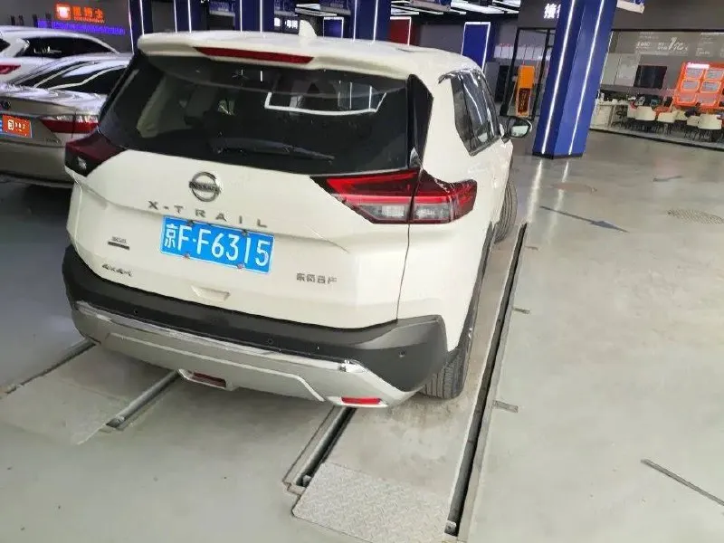 NISSAN X TRAIL VC 300 2021
