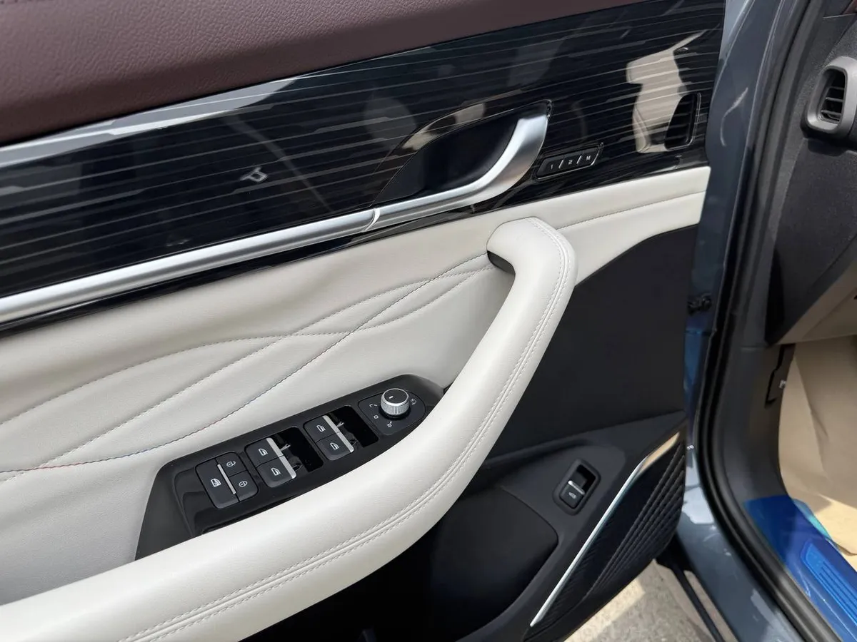GEELY MONJARO PREMIUM 2022