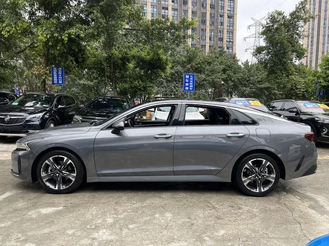 KIA K5 2022