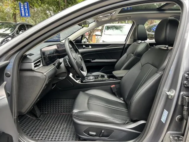KIA K5 2022