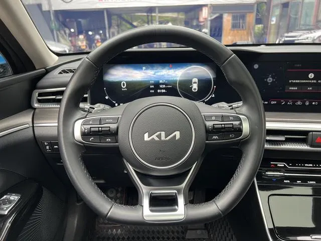 KIA K5 2022