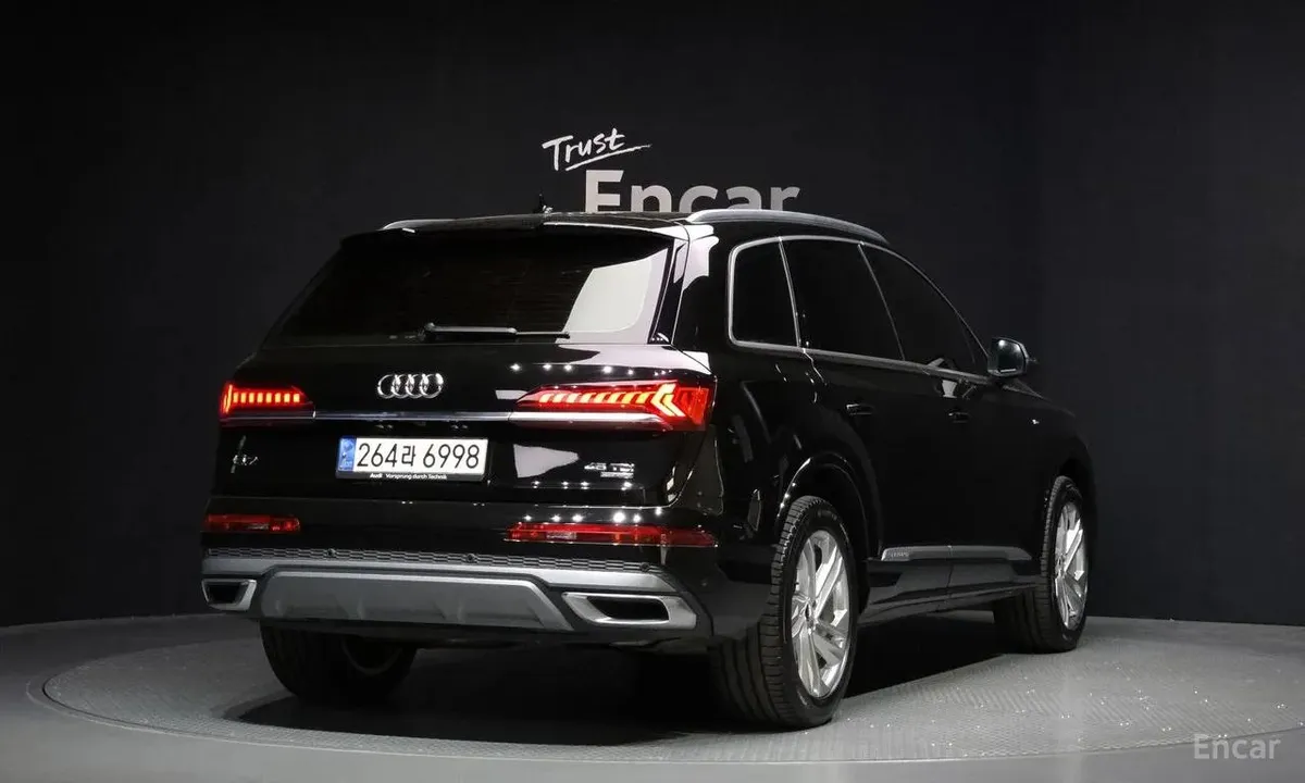 AUDI Q7 PREMIUM 2021