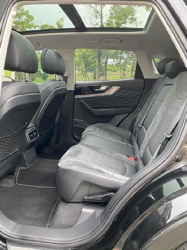 HONGQI HS5 2022