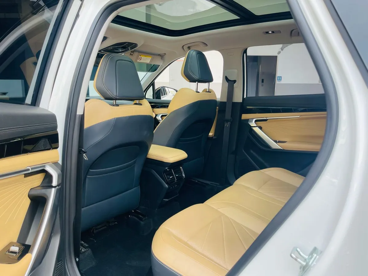 GEELY BOYUE L PREMIUM 2023