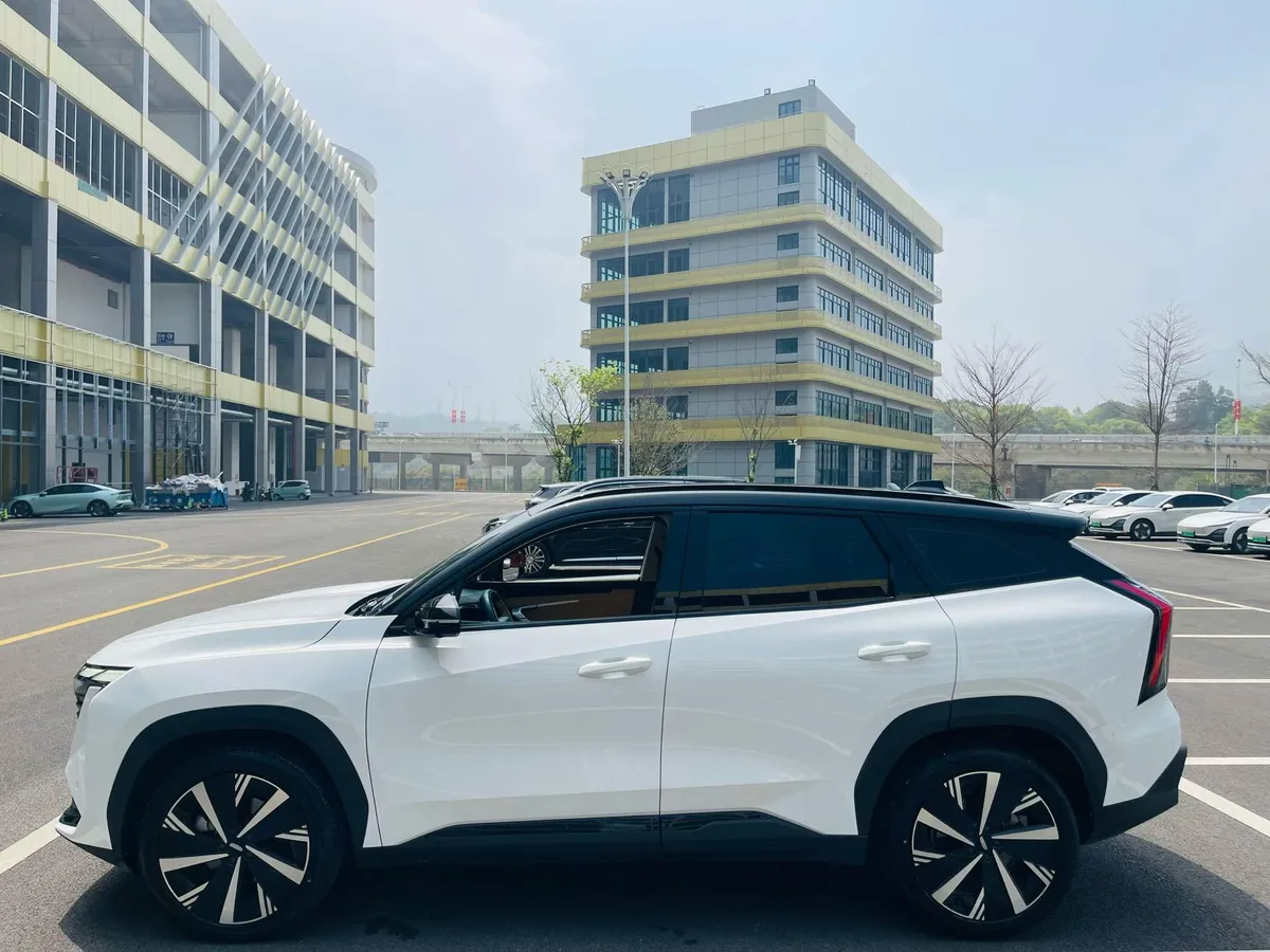GEELY BOYUE L PREMIUM 2023