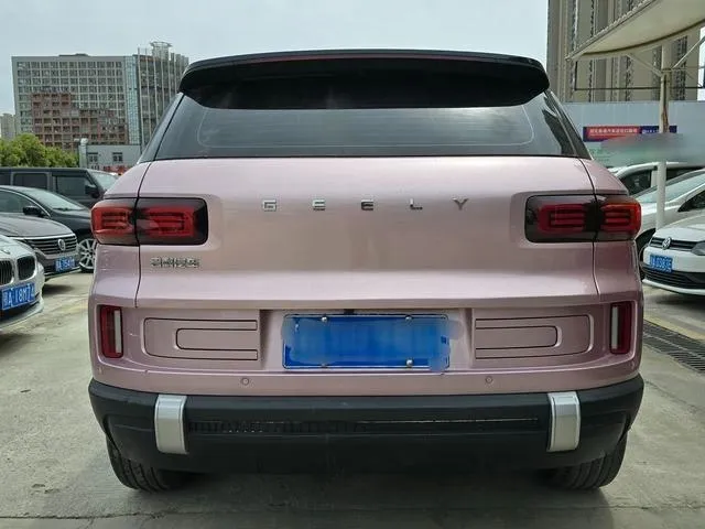 GEELY ICON 2023