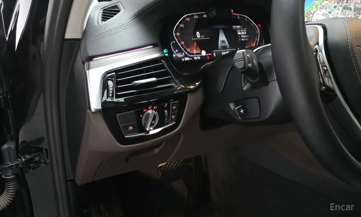 BMW 5 SERIES LUXURY 2022