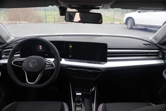 VOLKSWAGEN LAMANDO L 280TSI DSG 2023