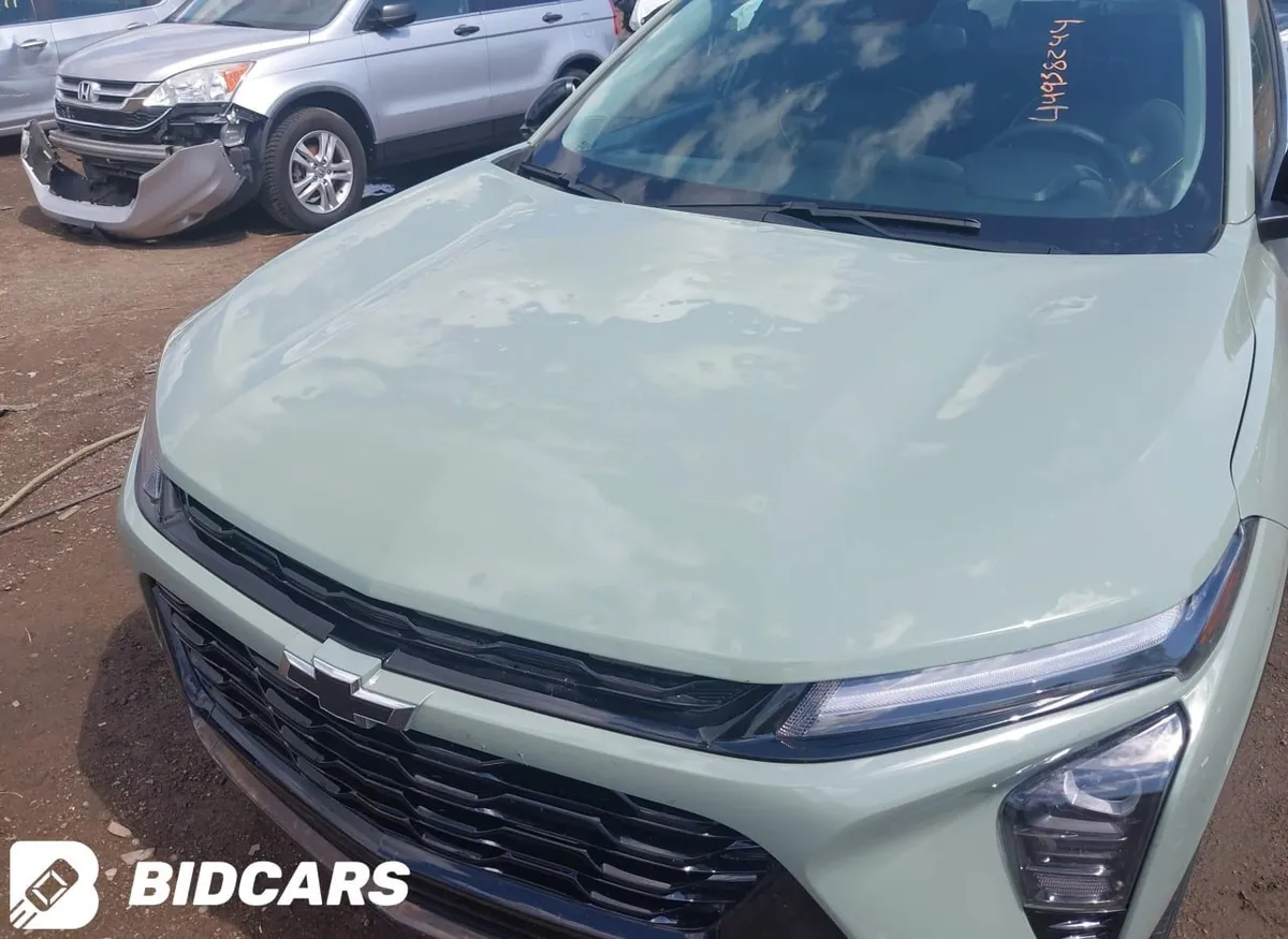 CHEVROLET TRAX 2023
