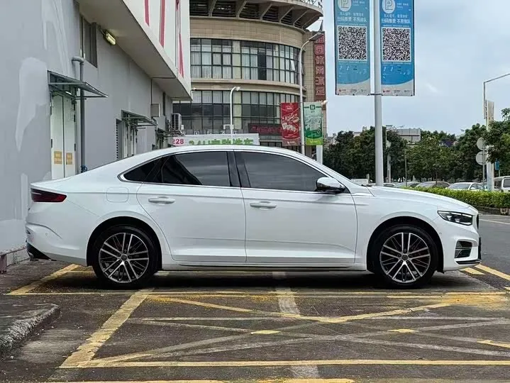 GEELY PREFACE PREMIUM 2023