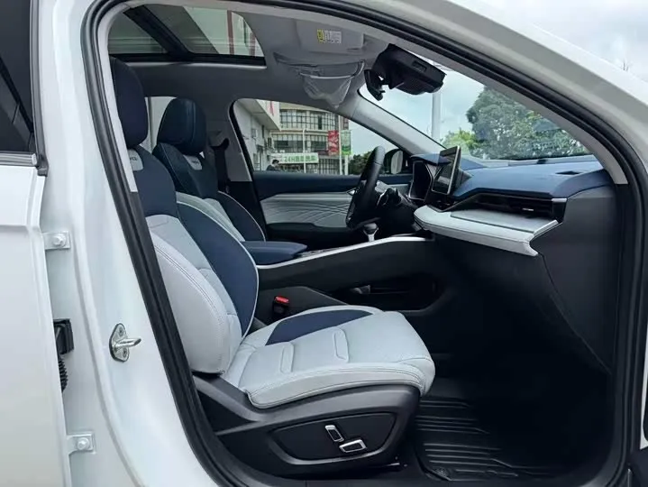 GEELY PREFACE PREMIUM 2023