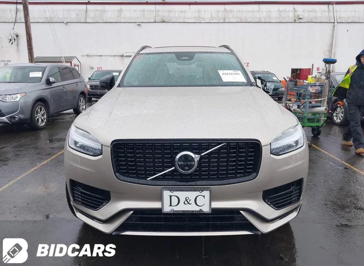 VOLVO XC90 RECHARGE PLUG-IN HYBRID 2023