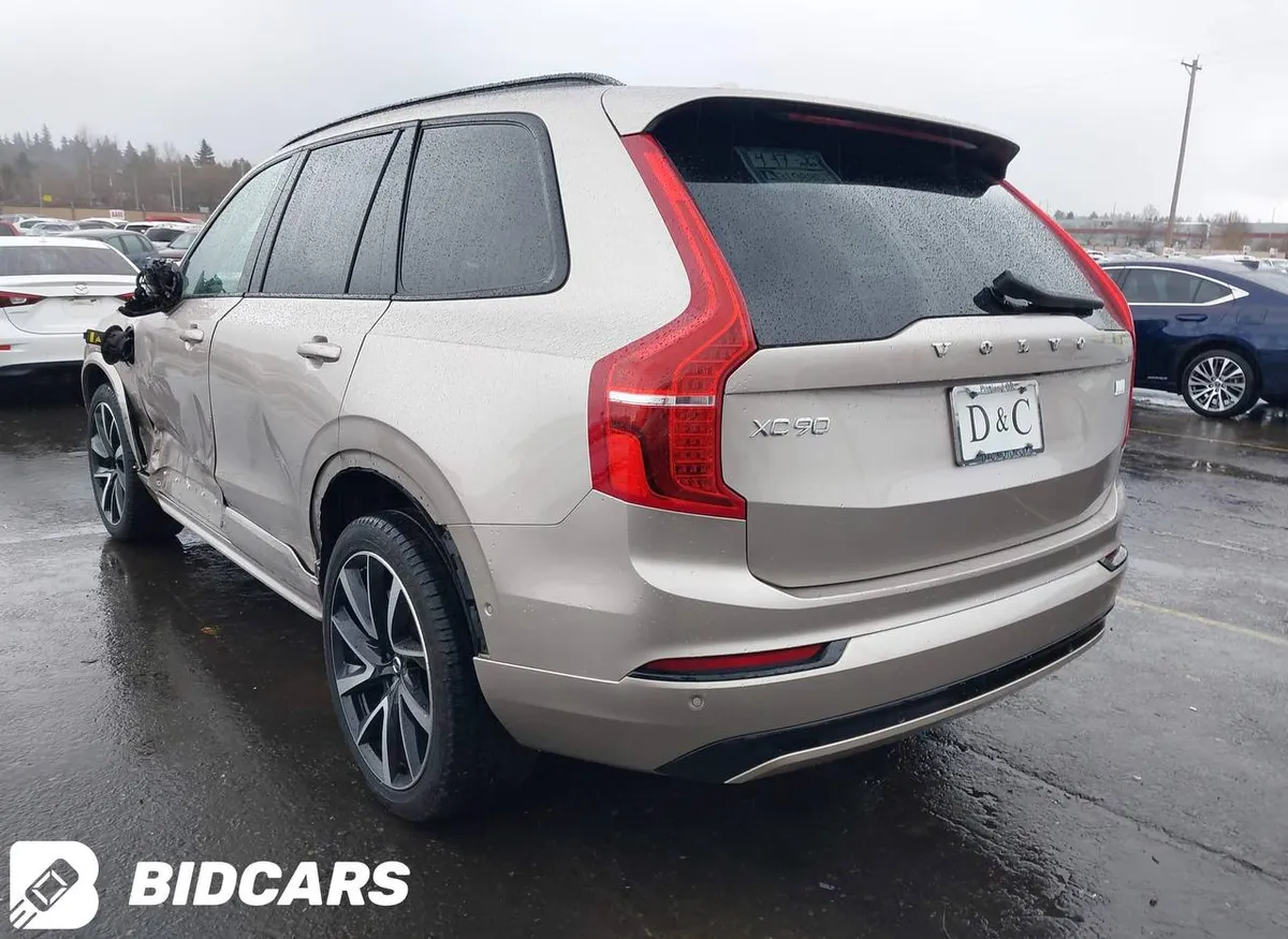 VOLVO XC90 RECHARGE PLUG-IN HYBRID 2023